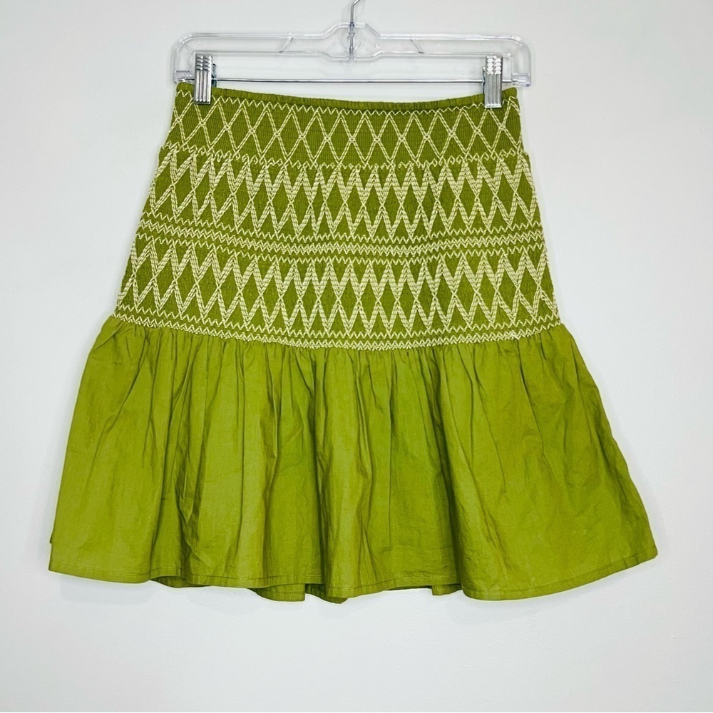Anthropologie Mave smocked mini skirt green size xsmall - Picture 2 of 7